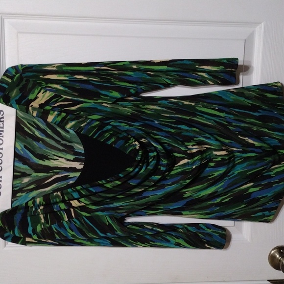 Top - Picture 1 of 1